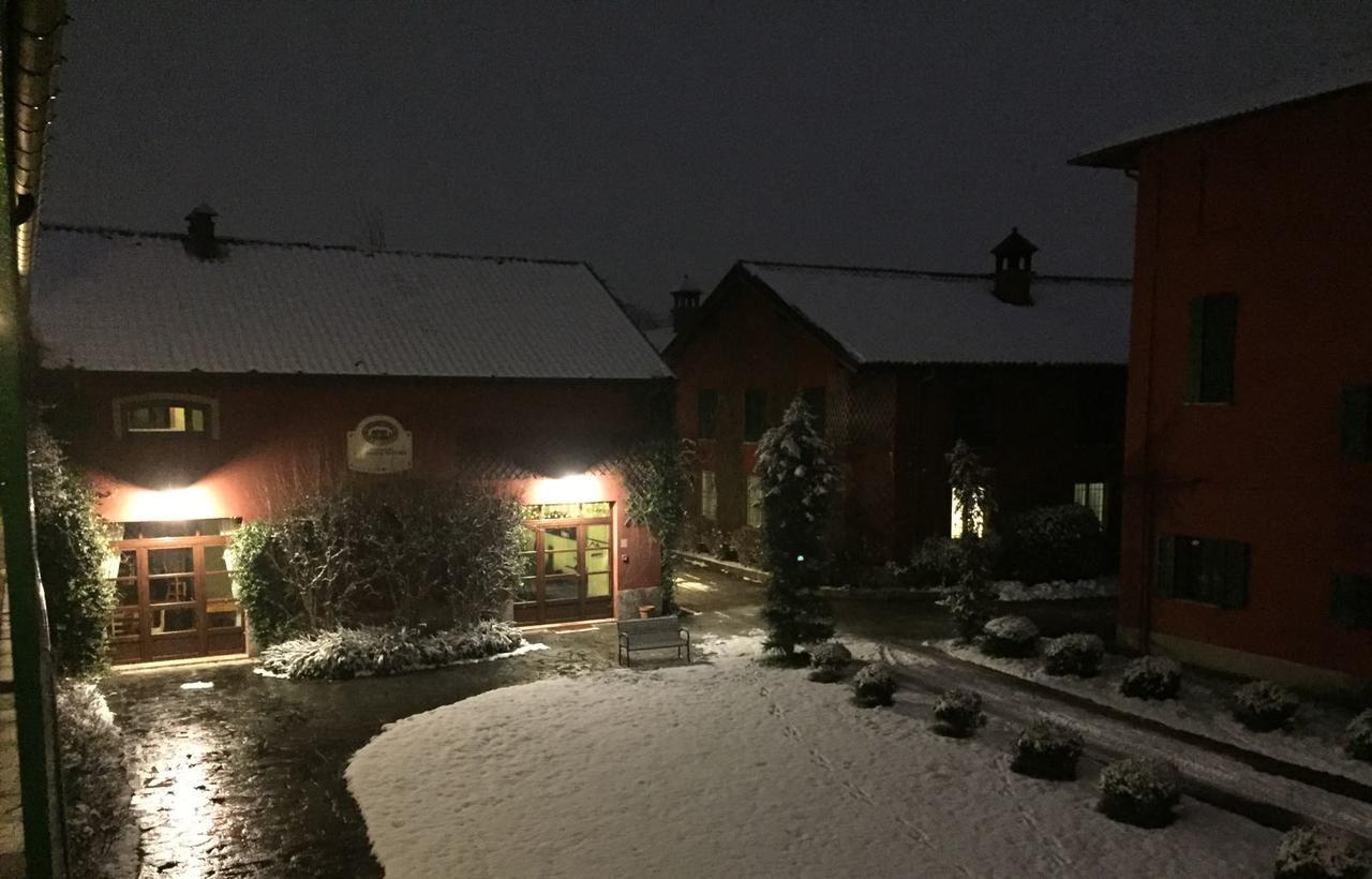 Agriturismo Cascina Maiocca Mediglia Экстерьер фото